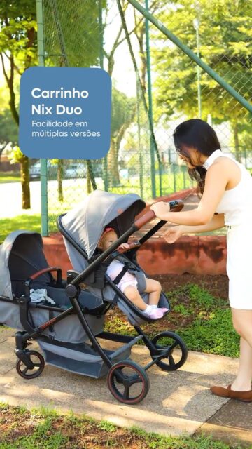 Para passear com dois bebês, nada melhor do que um carrinho múltiplo. Com o Carrinho Nix Duo da Galzerano, você escolhe a versão que faz mais sentido para cada momento e muda o ritmo sempre que precisar. 

👶 Rodas traseiras com sistema único de freio 
👶 Função ninar: rodas dianteiras giratórias com travamento 
👶 Estrutura em alumínio e amplo porta-objetos 
👶 Dois tipos de fechamento: sem assento ou com assentos dobráveis 
👶 Cestos dobráveis e capotas retráteis 
👶 Fechamento supercompacto e com uma mão 
👶 Tecido resistente à água e proteção UV50+ 

Visite uma de nossas lojas parceiras e saiba mais. 💛 

#carrinhonixduo #carrinhodegêmeos #passeiodafamília #galzerano